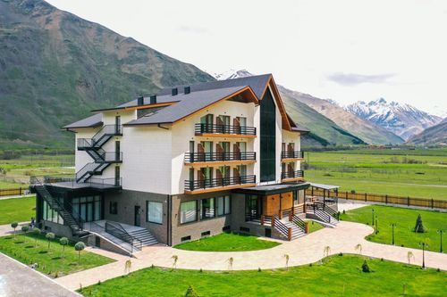 Suatis resort Kazbegi