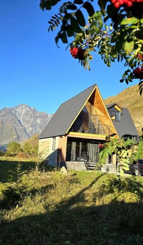 Grand Mountain Cottage