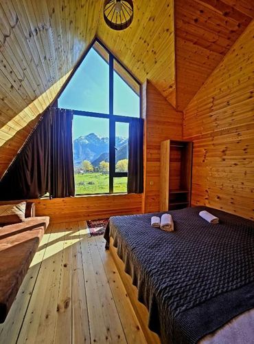 Grand Mountain Cottage