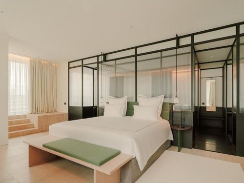 Telegraph Hotel