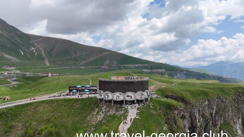 Gudauri Friendship Monument