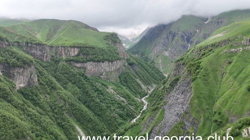 Gudauri Friendship Monument