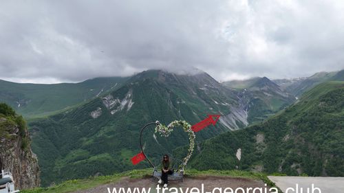 Gudauri Friendship Monument