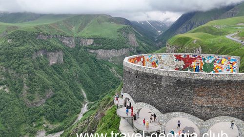 Gudauri Friendship Monument