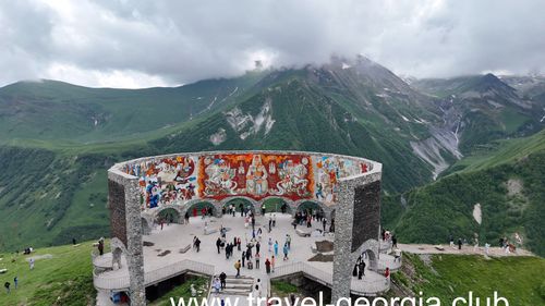Gudauri Friendship Monument